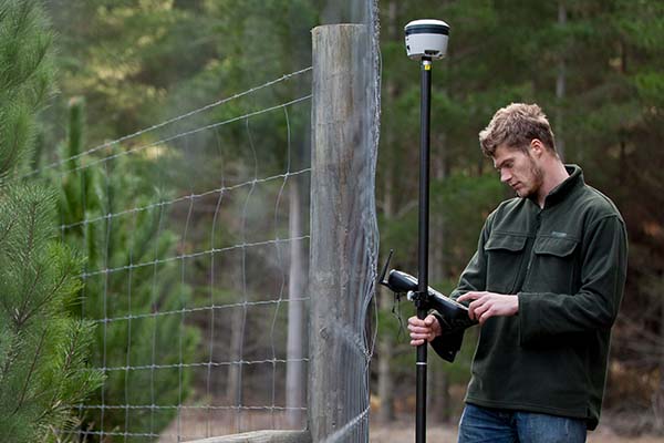 Trimble R2